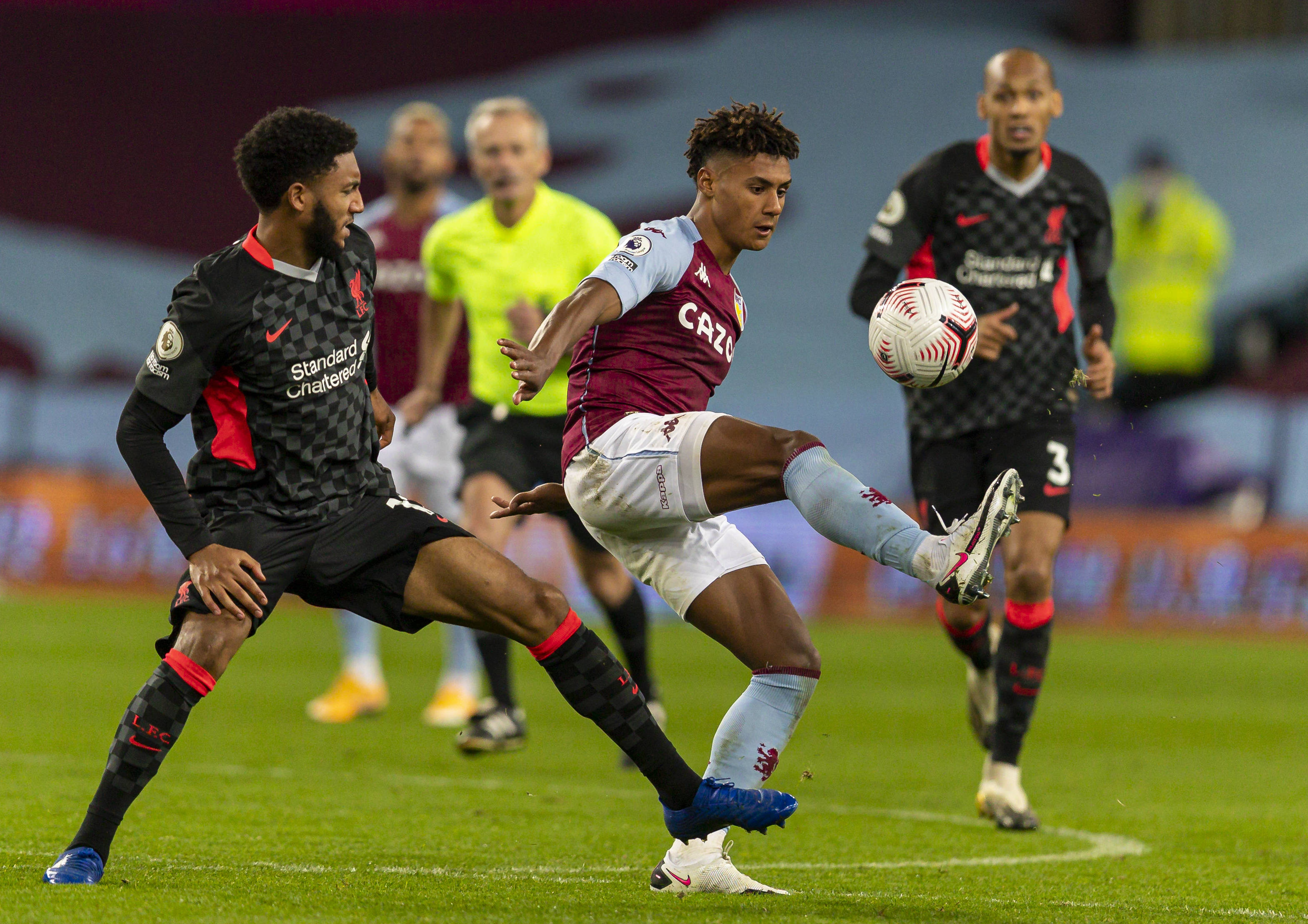 了队友和球 了队友和球