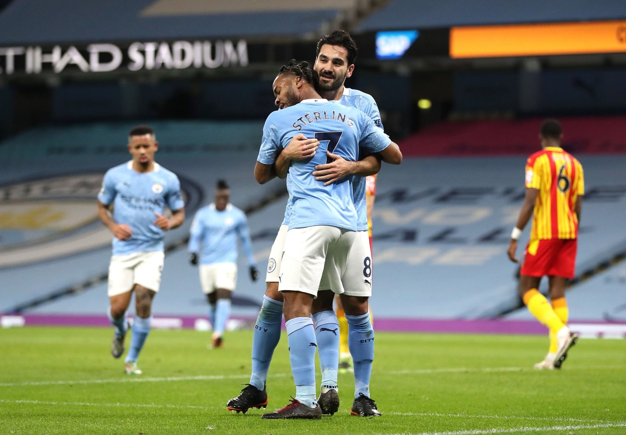 客场取得胜 客场取得胜